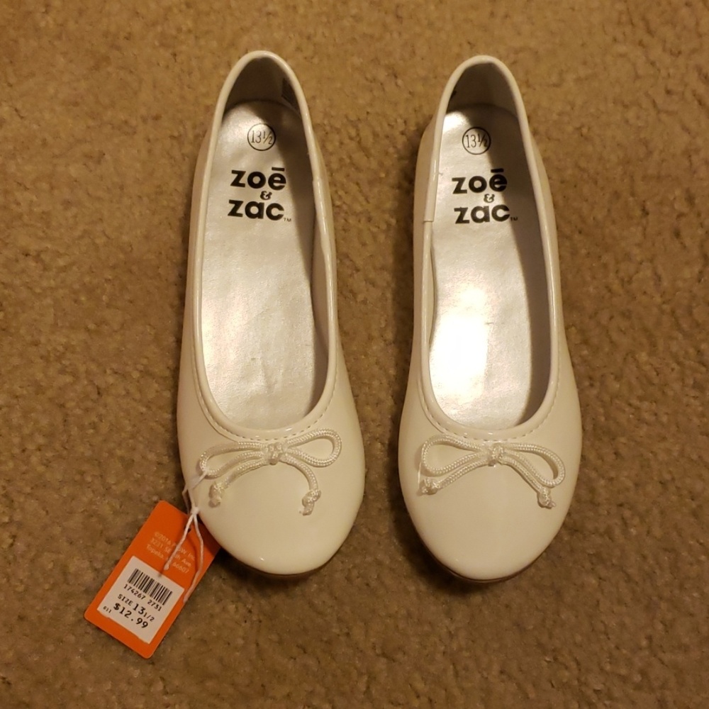 Little girl flates
